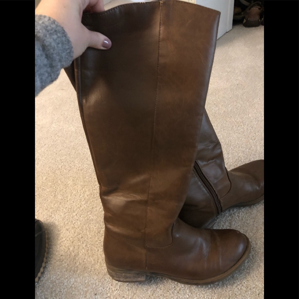 Brown boots